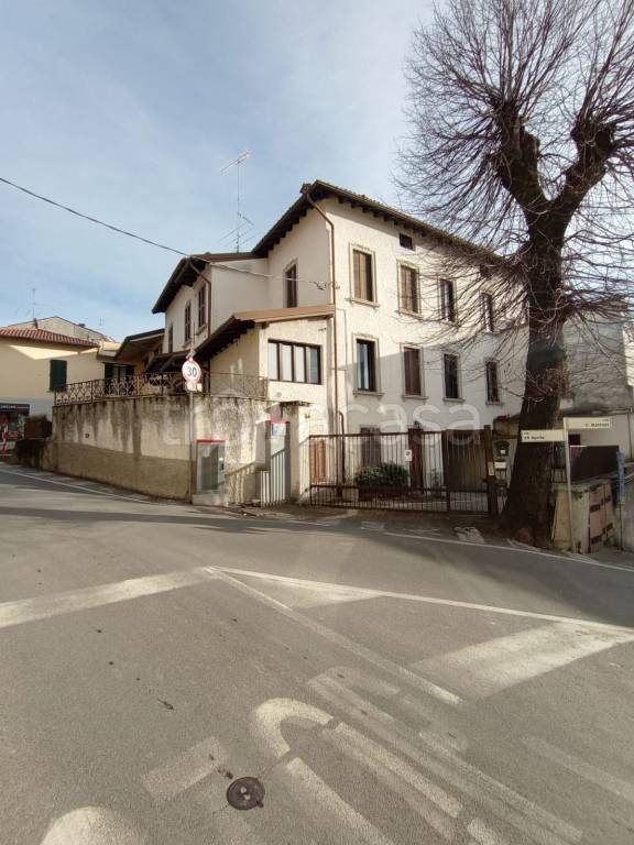 appartamento in vendita a Costa Masnaga