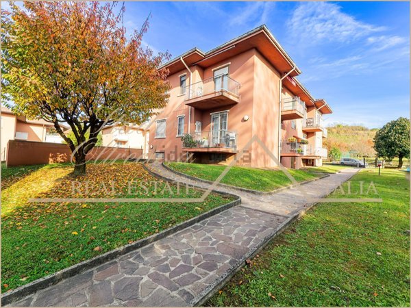 appartamento in vendita a Costa Masnaga