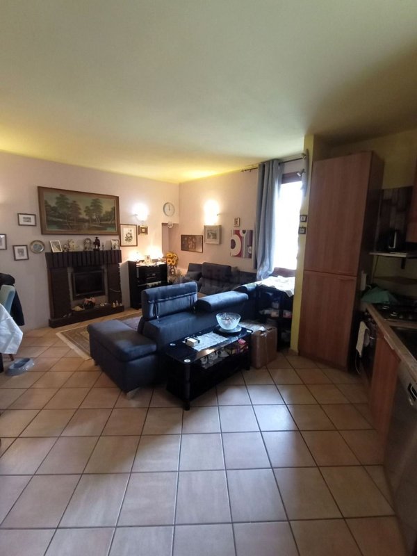 appartamento in vendita a Costa Masnaga