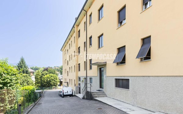 appartamento in vendita a Costa Masnaga