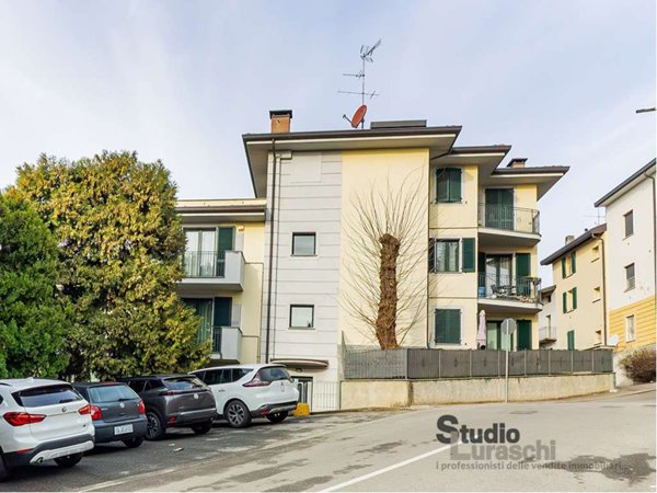 appartamento in vendita a Costa Masnaga