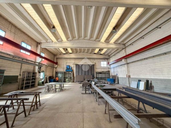 appartamento in vendita a Costa Masnaga