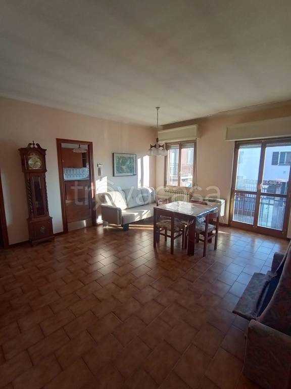 appartamento in vendita a Costa Masnaga