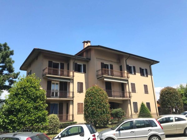 appartamento in vendita a Costa Masnaga