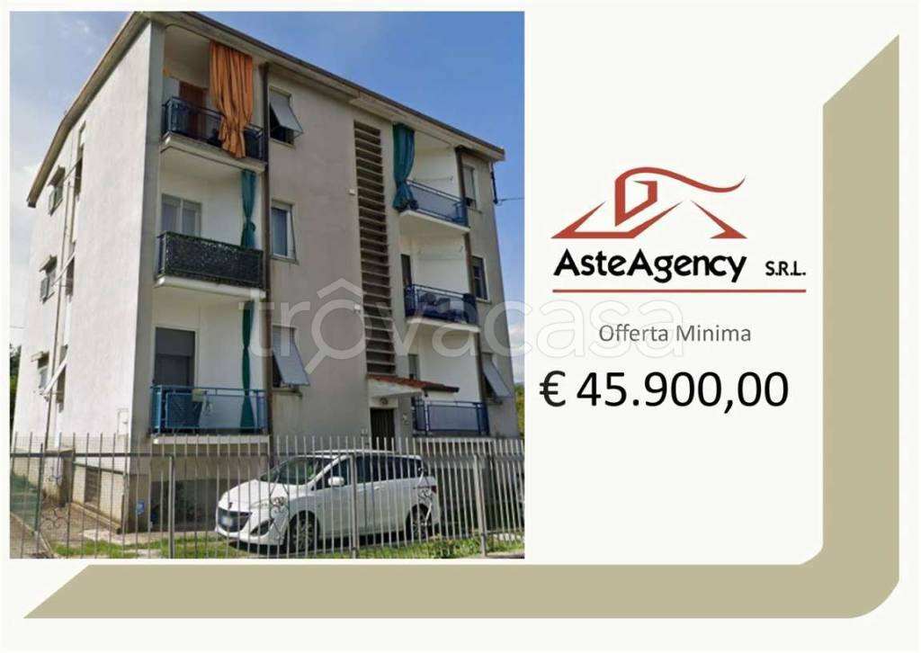 appartamento in vendita a Costa Masnaga