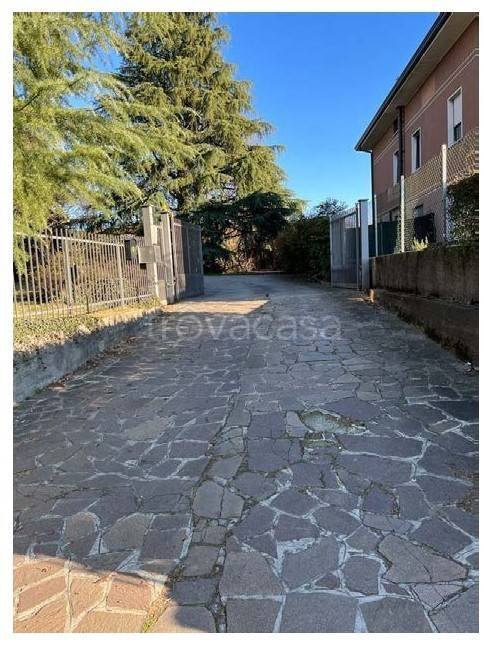 casa indipendente in vendita a Costa Masnaga