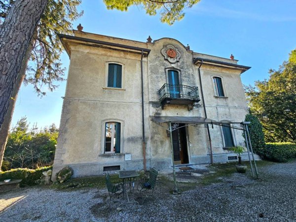 casa indipendente in vendita a Costa Masnaga