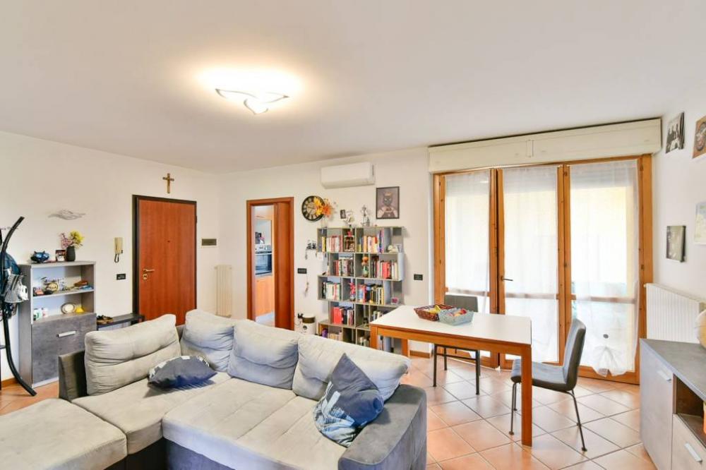 appartamento in vendita a Costa Masnaga
