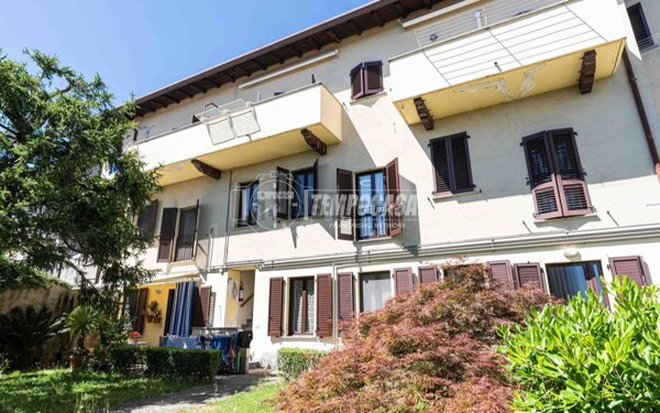 appartamento in vendita a Costa Masnaga