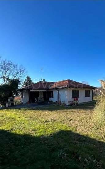 casa indipendente in vendita a Costa Masnaga