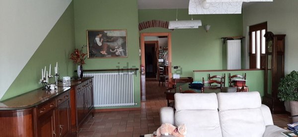 appartamento in vendita a Costa Masnaga