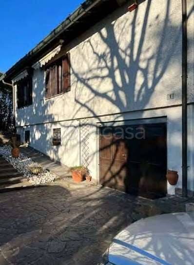 appartamento in vendita a Costa Masnaga