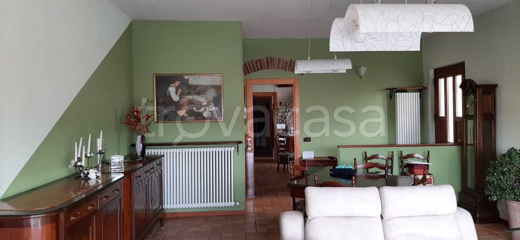 appartamento in vendita a Costa Masnaga