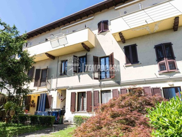 appartamento in vendita a Costa Masnaga