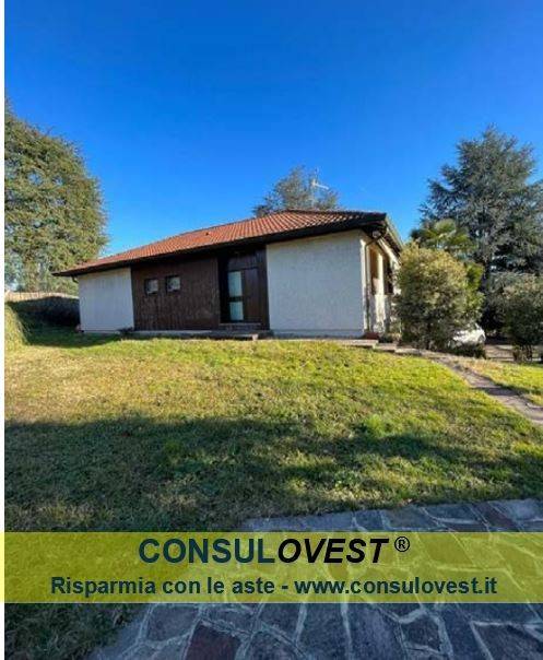 casa indipendente in vendita a Costa Masnaga