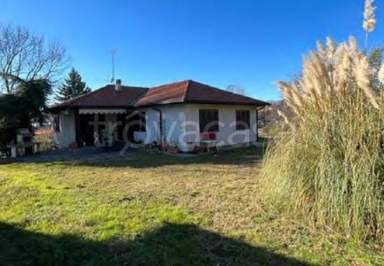 casa indipendente in vendita a Costa Masnaga