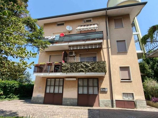 appartamento in vendita a Costa Masnaga