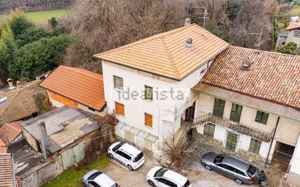locale di sgombero in vendita a Costa Masnaga
