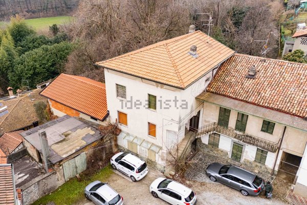 appartamento in vendita a Costa Masnaga