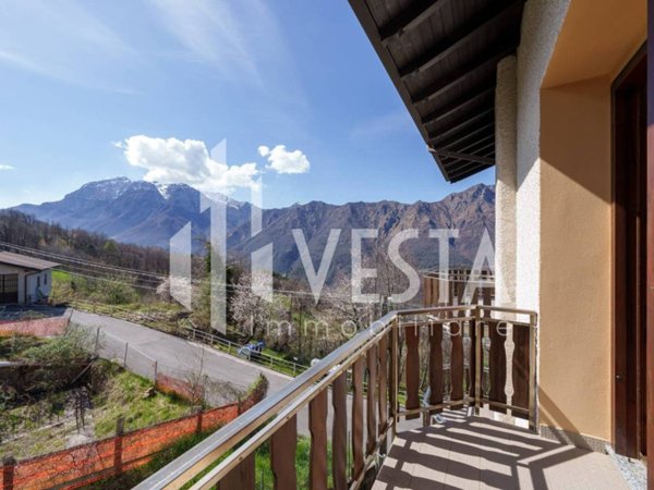 appartamento in vendita a Crandola Valsassina