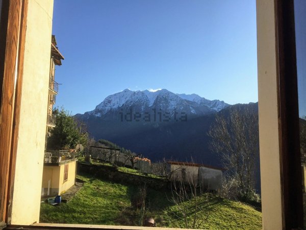 appartamento in vendita a Crandola Valsassina