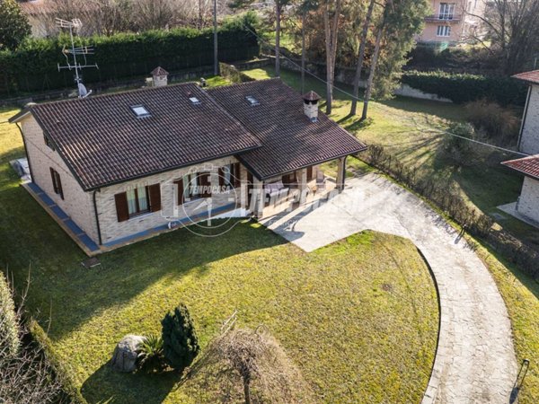 casa indipendente in vendita a Cremella