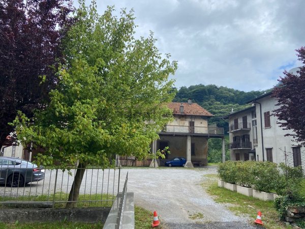 casale in vendita a Cremeno