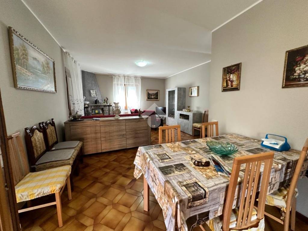 appartamento in vendita a Cremeno