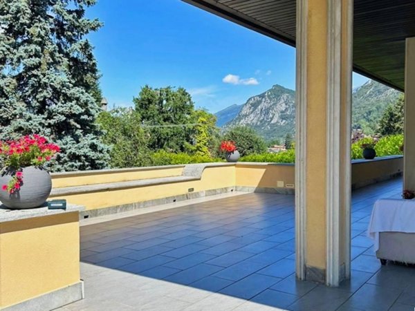 casa indipendente in vendita a Cremeno