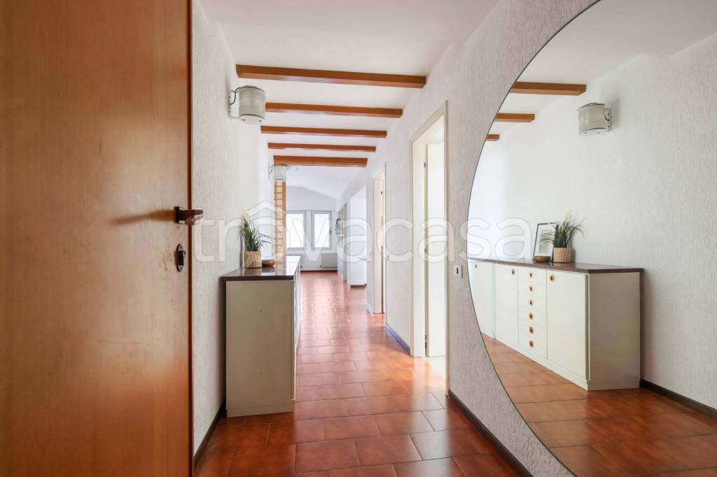 appartamento in vendita a Cremeno