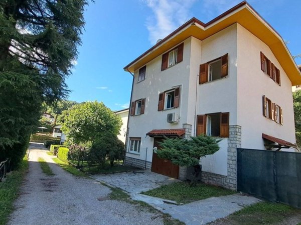 casa indipendente in vendita a Cremeno