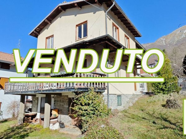 casa indipendente in vendita a Cremeno