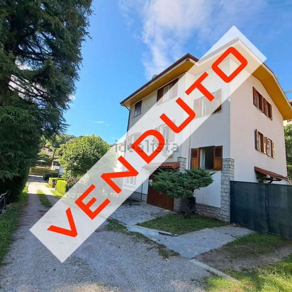 casa indipendente in vendita a Cremeno