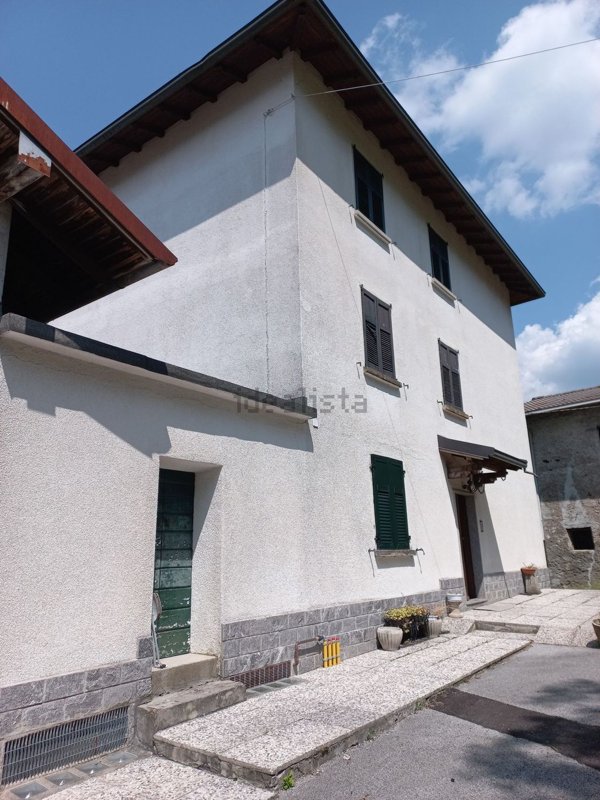 appartamento in vendita a Cremeno