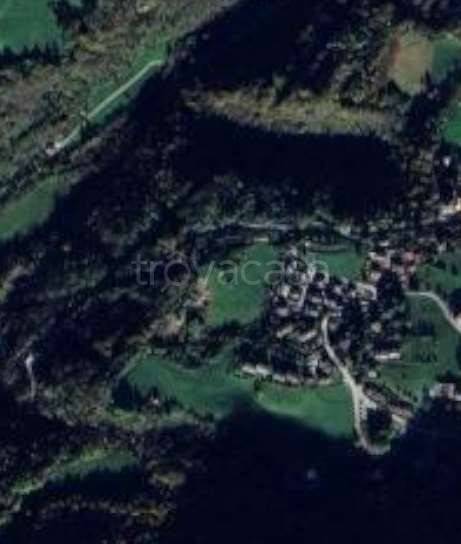 terreno edificabile in vendita a Cremeno