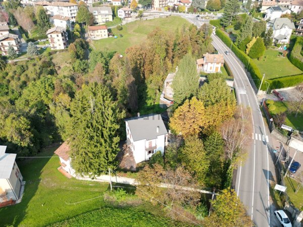 casa indipendente in vendita a Cremeno