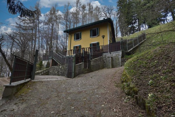 casa indipendente in vendita a Cremeno