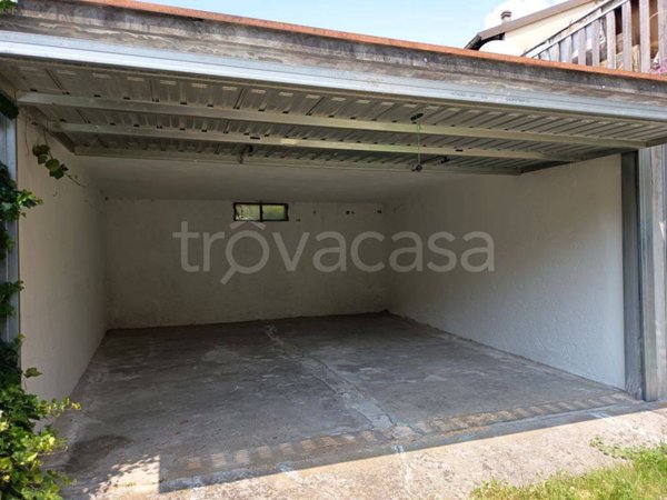 casa indipendente in vendita a Cremeno