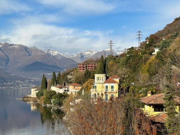 appartamento in vendita a Dervio in zona Corenno Plinio