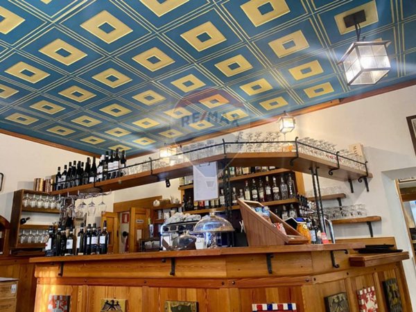 locale commerciale in vendita a Dervio in zona Corenno Plinio