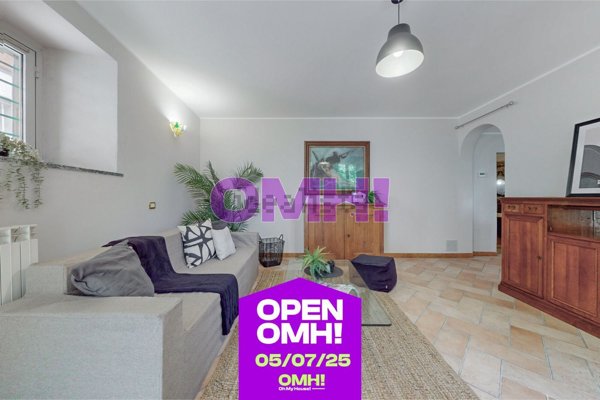 appartamento in vendita a Dervio in zona Corenno Plinio