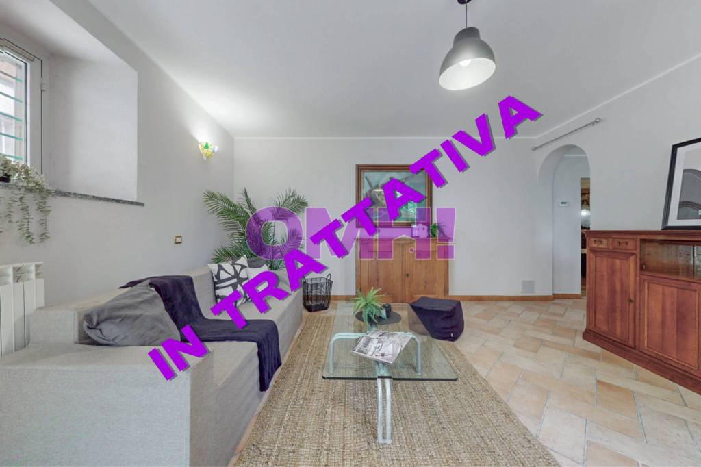 appartamento in vendita a Dervio in zona Corenno Plinio