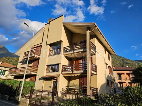 appartamento in vendita a Dervio