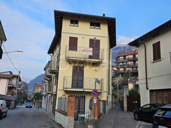 appartamento in vendita a Dervio