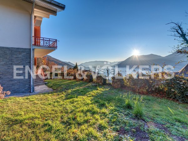 casa indipendente in vendita a Dervio