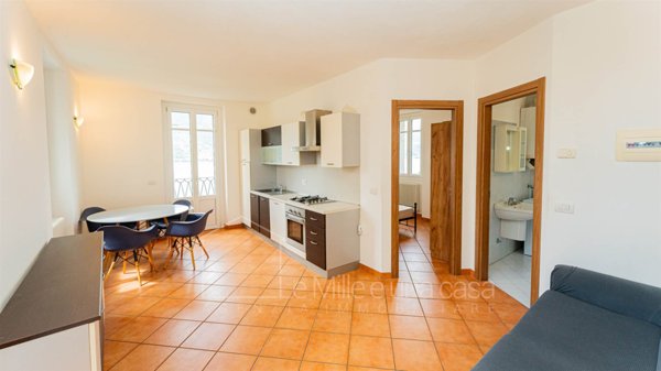 appartamento in vendita a Dervio in zona Corenno Plinio