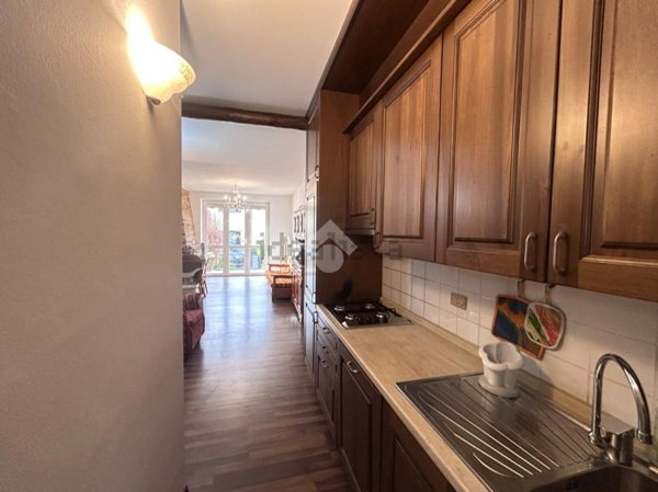 casa indipendente in vendita a Dervio