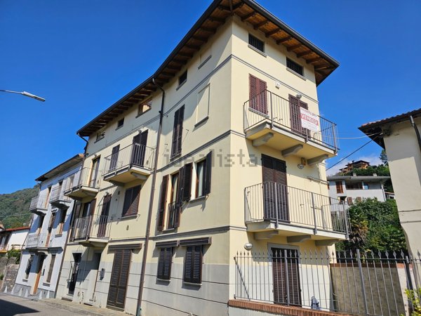appartamento in vendita a Dervio in zona Corenno Plinio