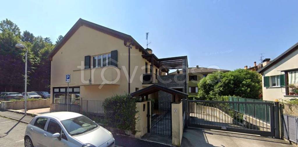 appartamento in vendita a Dervio