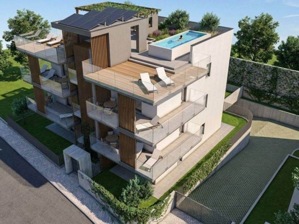 appartamento in vendita a Dervio in zona Corenno Plinio